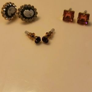Ear rings